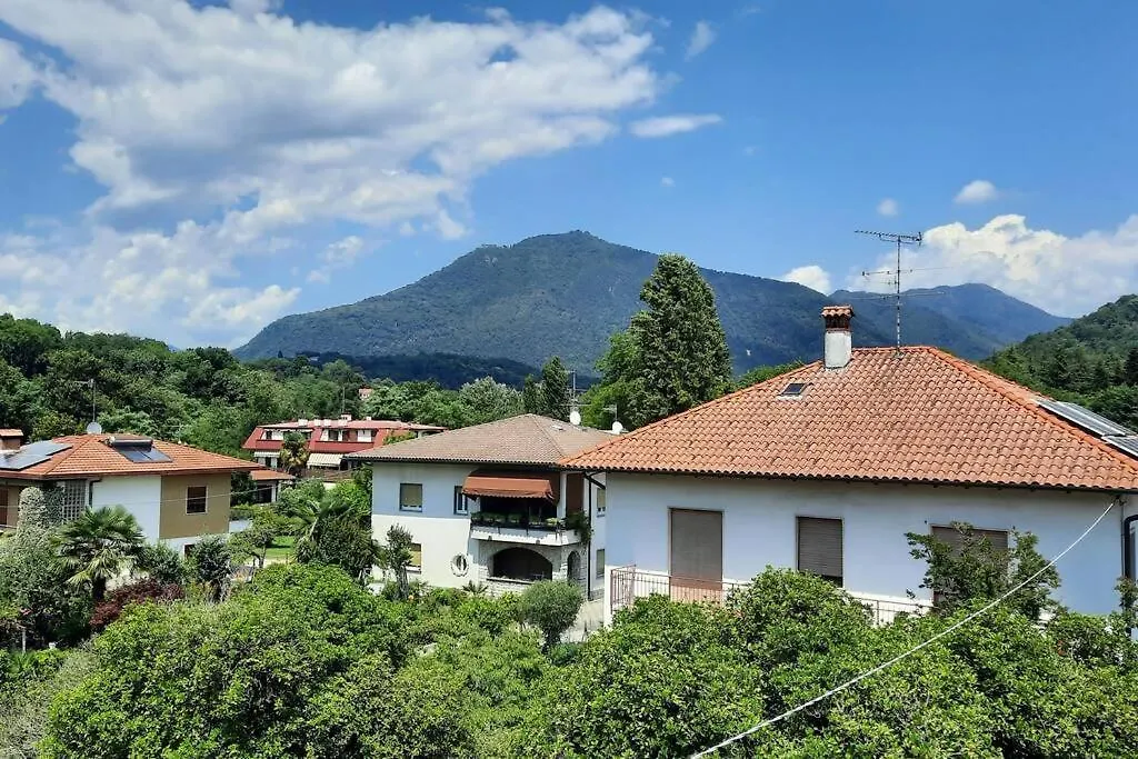 Lago Maggiore, Leggiuno, Ampio Appartamento 0*, Leggiuno Itálie