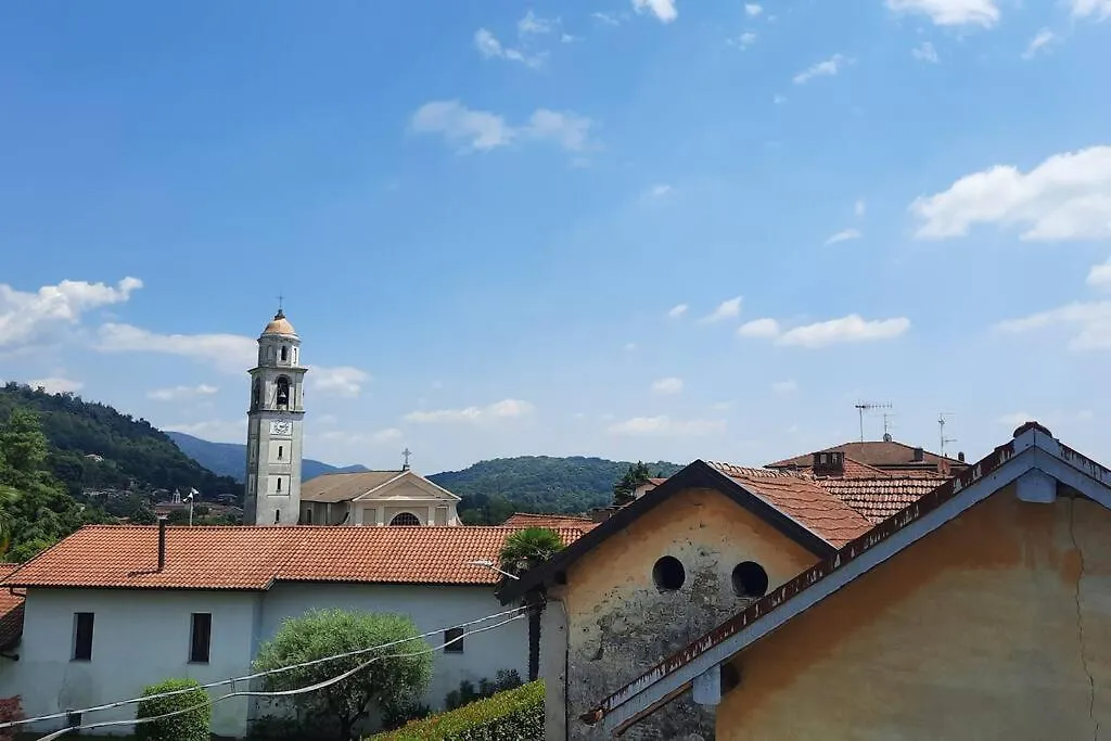 Lago Maggiore, Leggiuno, Ampio Appartamento